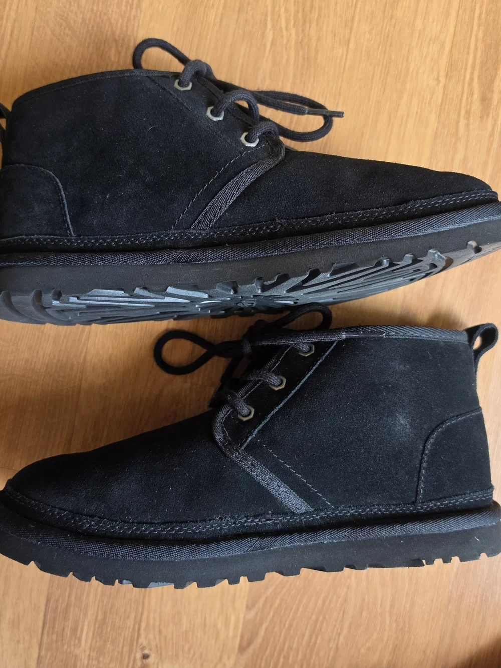UGG Men’s Black Suede Chukka Boot